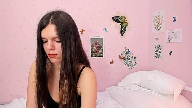 Snapshot of DevonaGrooms chatting on 03-18-25, 09:42 DevonaGrooms online show from 03-18-25, 09:42