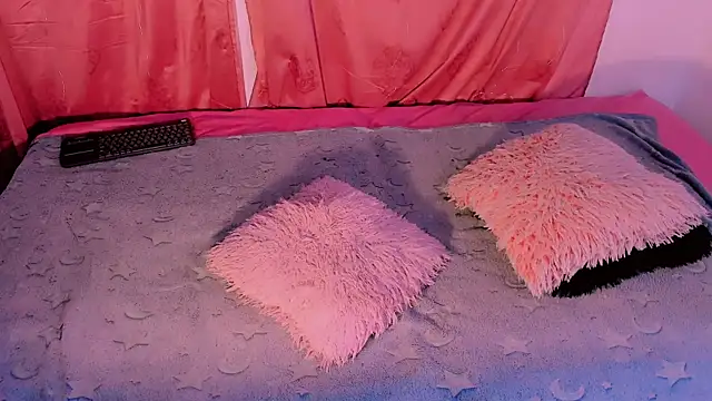 Mariana-ofc online show from 11-12-25, 11:10