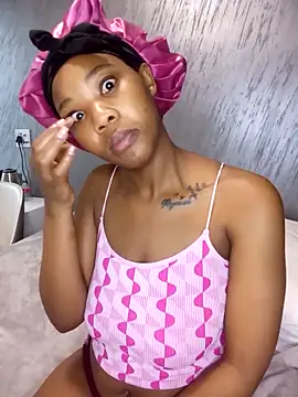 Hotytoty26 online show from 10-28-25, 02:37