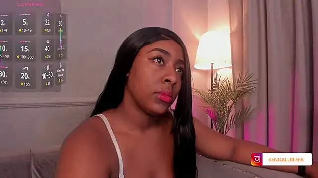 Kendallbleer online show from 10-21-25, 11:55