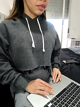 Alyssa 76 online show from 11-03-25, 04:08