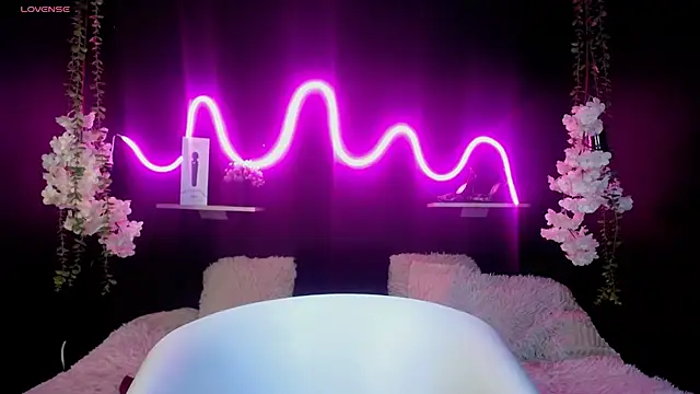 Hairydoll  online show from 03-15-25, 01:52