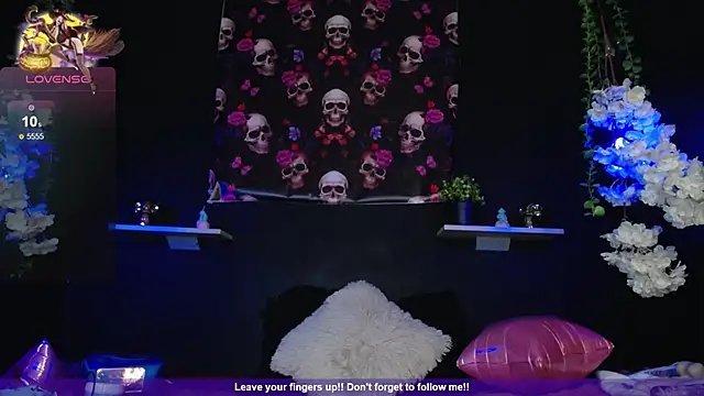 Hairydoll  online show from 11-19-25, 09:15