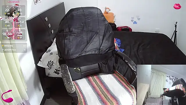 Snapshot of Malishka-fox chatting on 03-14-25, 02:42 Malishka-fox online show from 03-14-25, 02:42