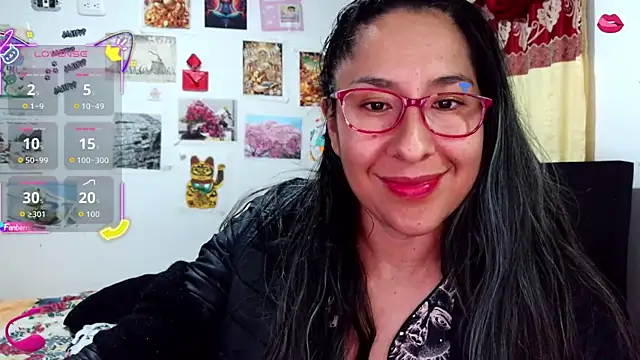 Snapshot of Malishka-fox chatting on 09-18-25, 03:30 Malishka-fox online show from 09-18-25, 03:30