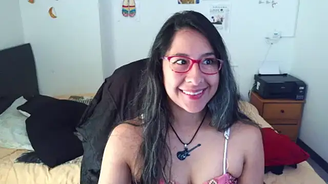 Snapshot of Malishka-fox chatting on 10-01-25, 02:34 Malishka-fox online show from 10-01-25, 02:34