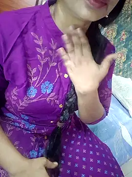 Snapshot of Shalini_telugu09 chatting on 06-16-26, 07:11 Shalini telugu09 online show from 06-16-26, 07:11