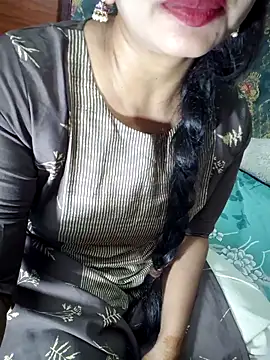 Snapshot of Shalini_telugu09 chatting on 06-27-26, 09:25 Shalini telugu09 online show from 06-27-26, 09:25