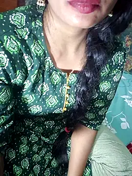 Snapshot of Shalini_telugu09 chatting on 06-29-26, 10:15 Shalini telugu09 online show from 06-29-26, 10:15