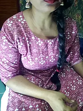 Snapshot of Shalini_telugu09 chatting on 07-11-26, 09:45 Shalini telugu09 online show from 07-11-26, 09:45