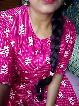 Snapshot of Shalini_telugu09 chatting on 07-15-26, 07:13 Shalini telugu09 online show from 07-15-26, 07:13