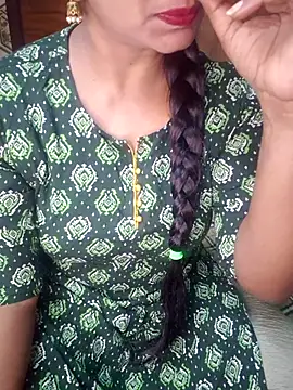 Snapshot of Shalini_telugu09 chatting on 07-16-26, 09:37 Shalini telugu09 online show from 07-16-26, 09:37