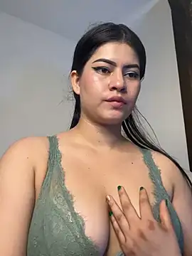 Snapshot of Saanvi21 chatting on 03-14-25, 07:44 Saanvi21 online show from 03-14-25, 07:44