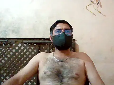 Snapshot of indori_guy chatting on 03-19-26, 11:14 indori guy online show from 03-19-26, 11:14