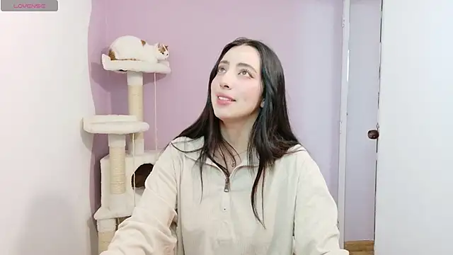 Rebbecawhite meow online show from 02-11-26, 11:21