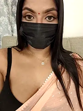 Snapshot of Tamil_hot_whiskey_girl chatting on 09-19-25, 11:11 Tamil hot whiskey girl online show from 09-19-25, 11:11