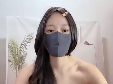 Snapshot of yen1212 chatting on 11-09-25, 02:54 yen1212 online show from 11-09-25, 02:54