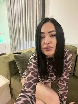 Snapshot of Black_swan7777 chatting on 01-13-26, 02:44 Black swan7777 online show from 01-13-26, 02:44