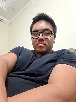 awesometeacher33 online show from 06-18-26, 03:29