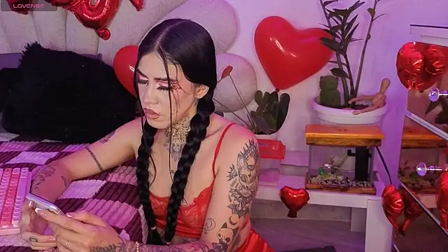 Snapshot of AnfisaLetyagho chatting on 09-21-25, 12:56 AnfisaLetyagho online show from 09-21-25, 12:56