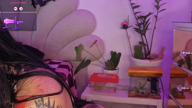 Snapshot of AnfisaLetyagho chatting on 10-07-25, 01:25 AnfisaLetyagho online show from 10-07-25, 01:25