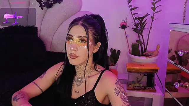 Snapshot of AnfisaLetyagho chatting on 10-10-25, 12:42 AnfisaLetyagho online show from 10-10-25, 12:42