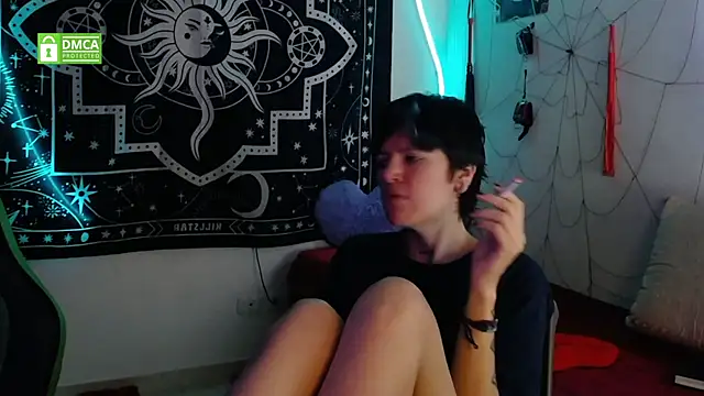 lovelockedlips online show from 10-21-25, 06:08