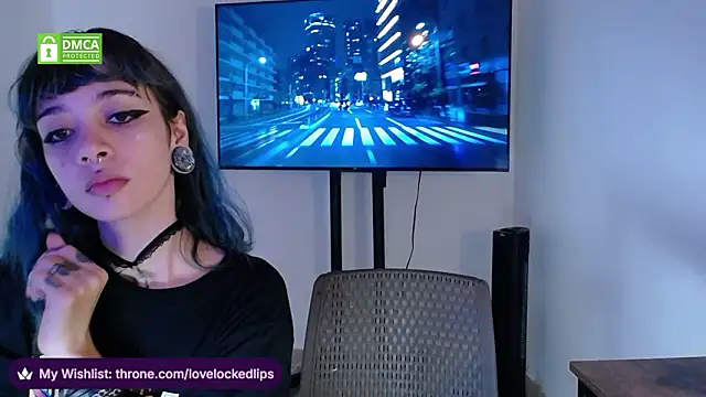 Snapshot of lovelockedlips chatting on 03-08-26, 11:30 lovelockedlips online show from 03-08-26, 11:30