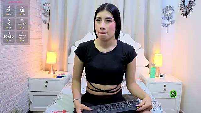 Lili Opal online show from 02-13-26, 12:12