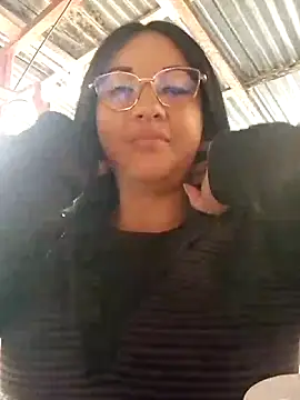 Snapshot of melisamoon_ chatting on 02-22-26, 03:54 melisamoon online show from 02-22-26, 03:54