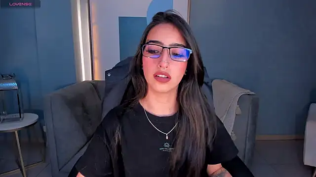 LarisaSmirnov online show from 10-28-25, 04:27