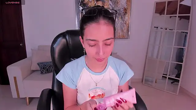 LarisaSmirnov online show from 02-02-26, 05:28