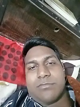 Snapshot of vikesh05 chatting on 11-29-25, 08:23 vikesh05 online show from 11-29-25, 08:23