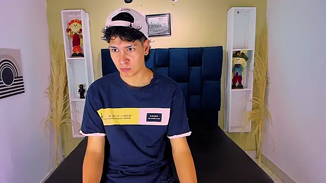 Jhojan twink online show from 09-24-25, 11:35