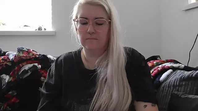 Sizzling Indie36 online show from 09-25-25, 09:24