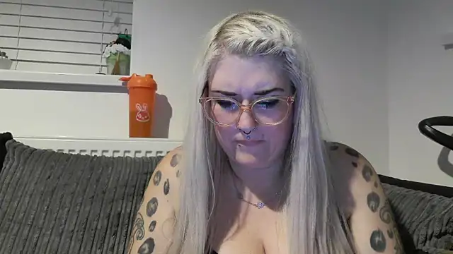 Sizzling Indie36 online show from 10-09-25, 10:08