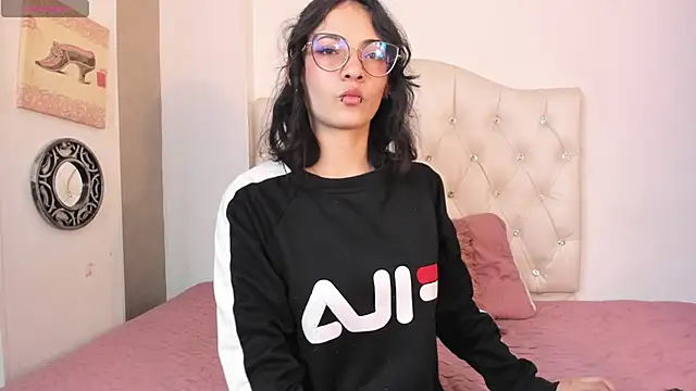 Moon  April online show from 12-05-25, 09:00