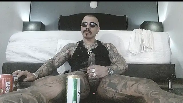 Snapshot of danilog515 chatting on 10-23-25, 09:13 danilog515 online show from 10-23-25, 09:13