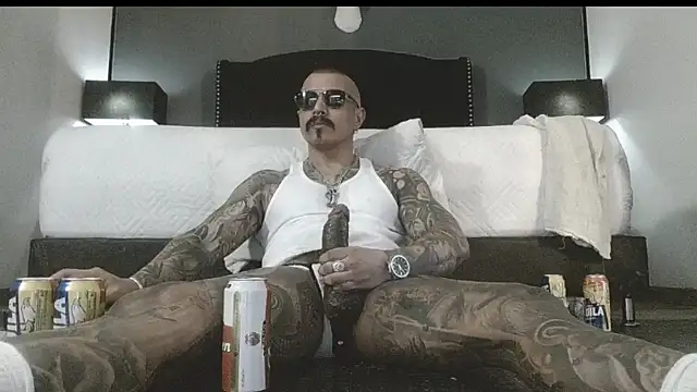 Snapshot of danilog515 chatting on 11-25-25, 05:18 danilog515 online show from 11-25-25, 05:18