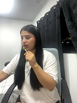 Snapshot of pareja_curiosa19 chatting on 12-05-25, 01:03 pareja curiosa19 online show from 12-05-25, 01:03