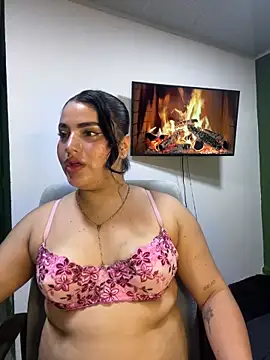 Snapshot of pareja_curiosa19 chatting on 05-16-26, 12:07 pareja curiosa19 online show from 05-16-26, 12:07