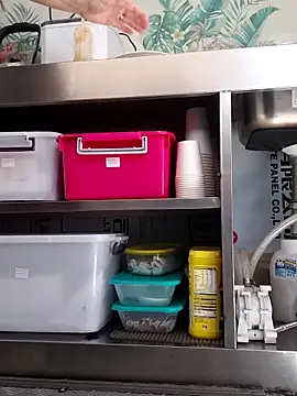 emiliemilf online show from 10-23-25, 08:18