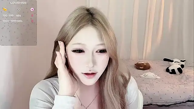 Snapshot of -monica-tina- chatting on 09-15-25, 12:43 -monica-tina- online show from 09-15-25, 12:43