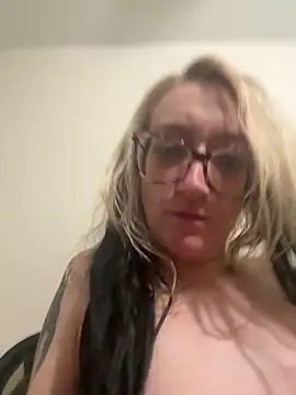 Kittaekatt online show from 02-21-26, 12:39