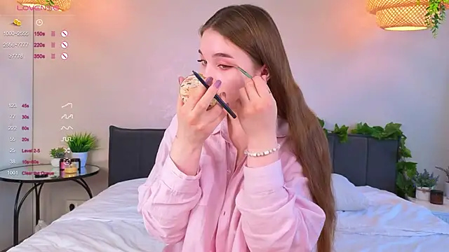 ConstanceHelms online show from 09-09-25, 05:07