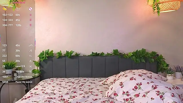 ConstanceHelms online show from 11-30-25, 05:22