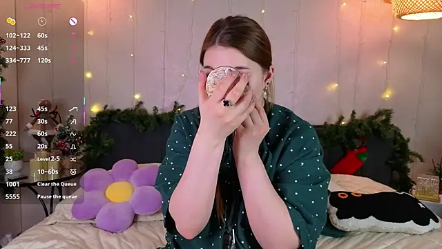 ConstanceHelms online show from 01-06-26, 05:11