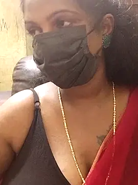 poojaa-rani online show from 09-29-25, 04:01