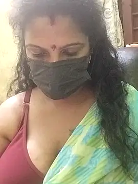 Snapshot of poojaa-rani chatting on 04-02-26, 06:16 poojaa-rani online show from 04-02-26, 06:16