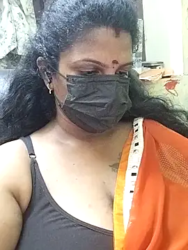 Snapshot of poojaa-rani chatting on 04-06-26, 05:36 poojaa-rani online show from 04-06-26, 05:36